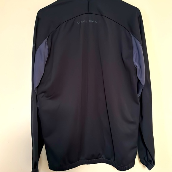 NWOT Under Armor! Perfect men’s running attire. Only Tried on. - Picture 2 of 5